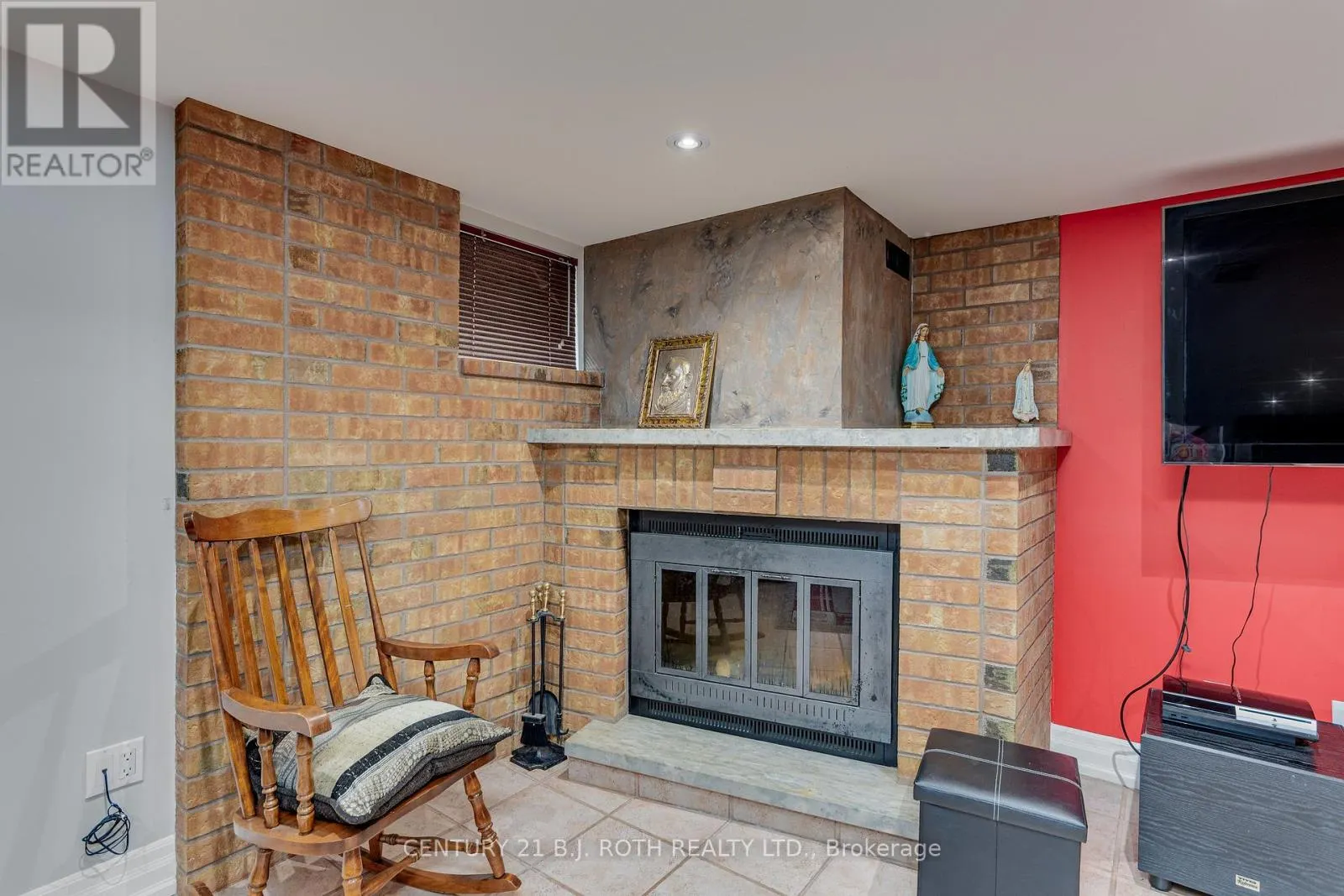 193 EPSOM DOWNS DRIVE
