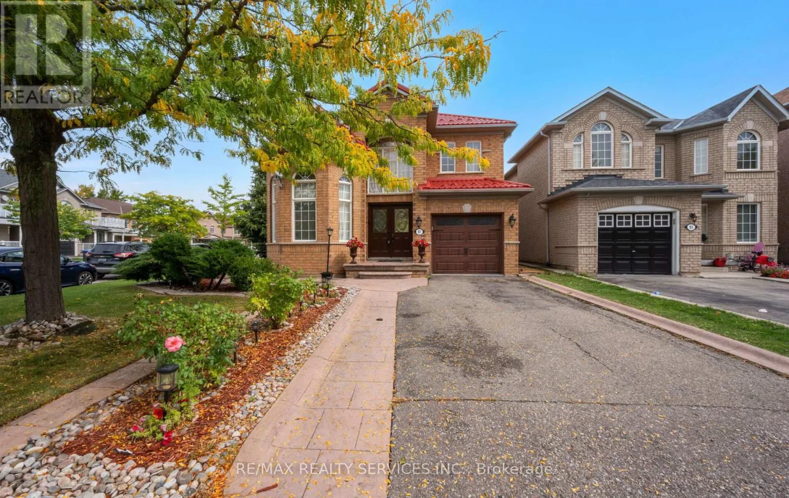 87 QUEEN MARY DRIVE