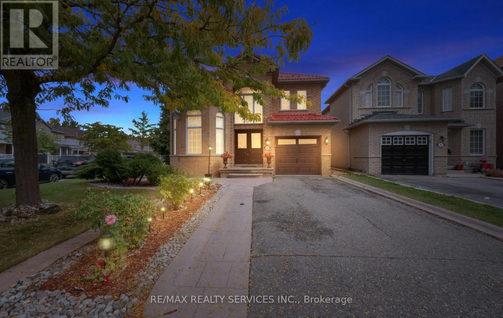 87 QUEEN MARY DRIVE