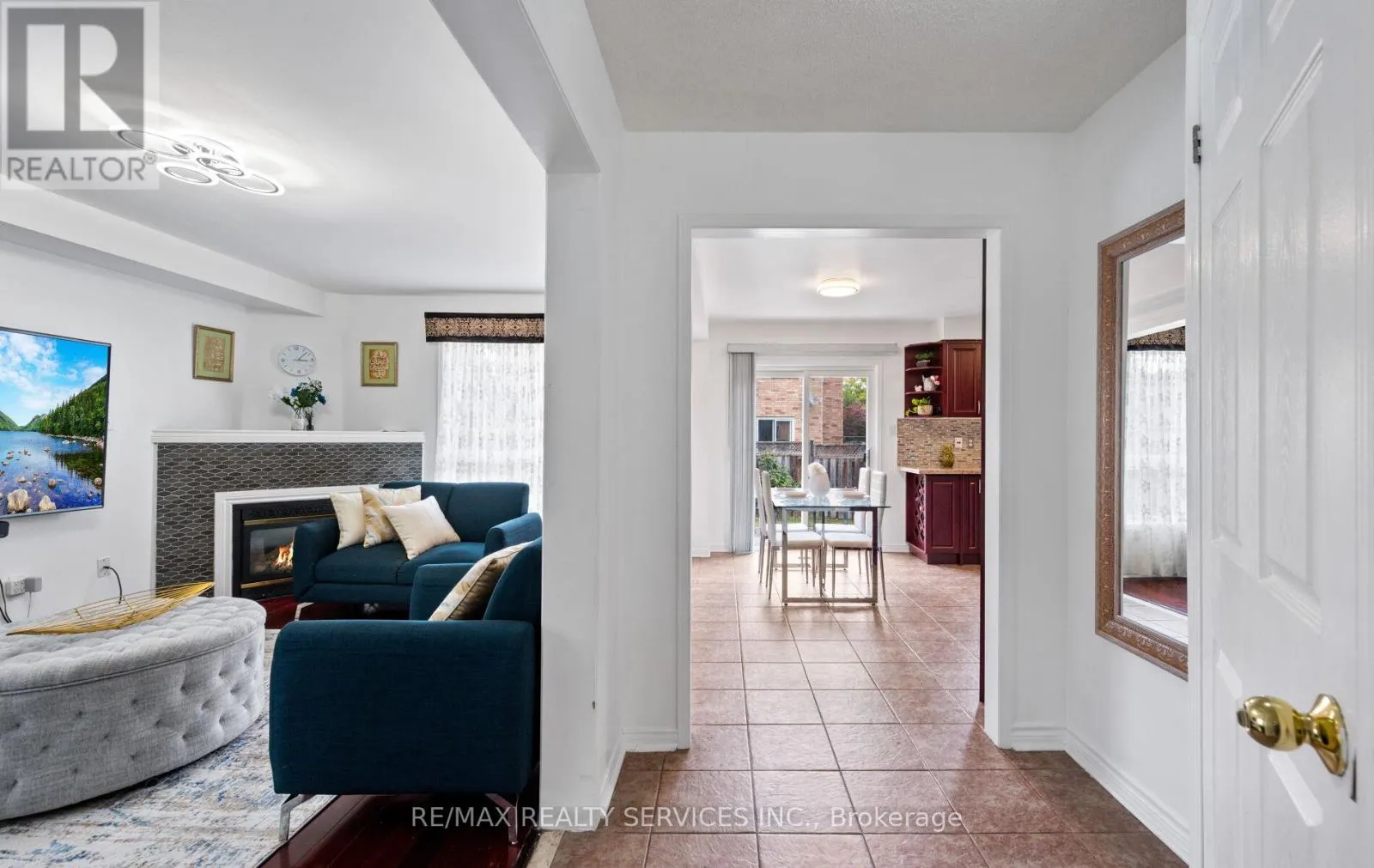 87 QUEEN MARY DRIVE
