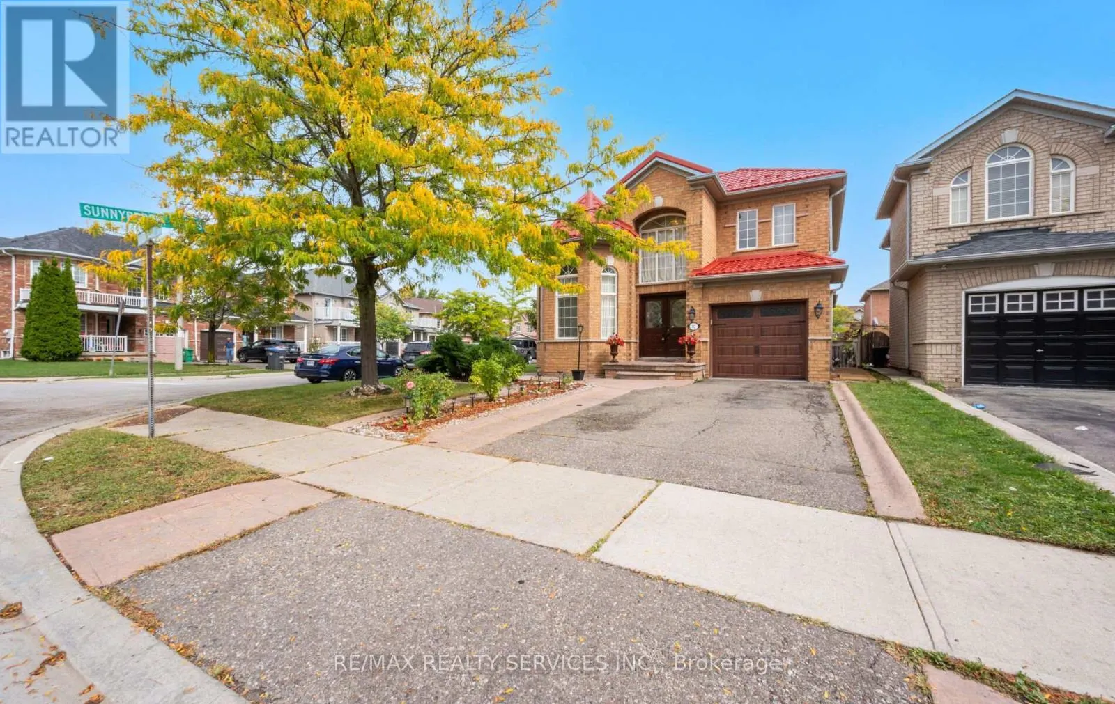 87 QUEEN MARY DRIVE