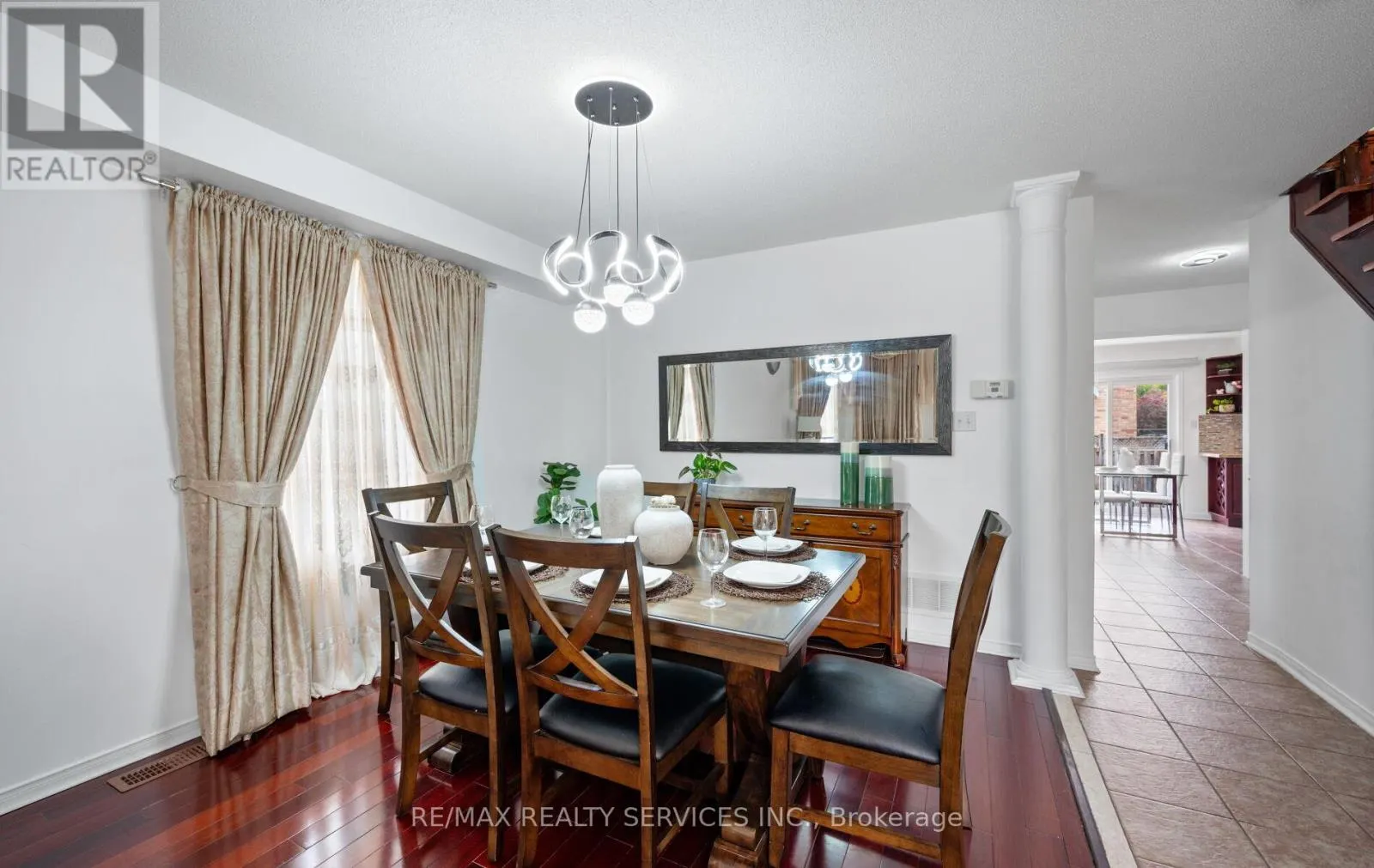 87 QUEEN MARY DRIVE