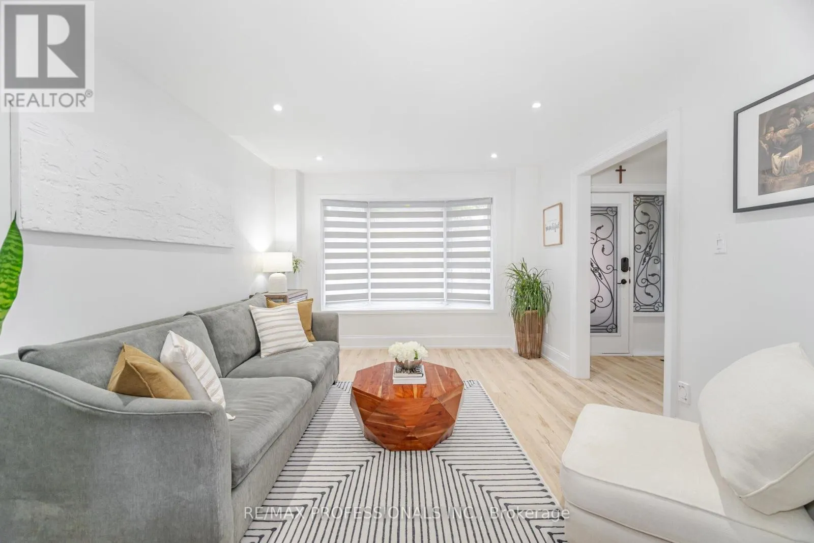 102 TANAGER SQUARE