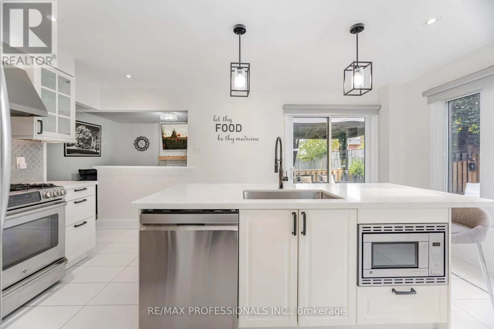 102 TANAGER SQUARE