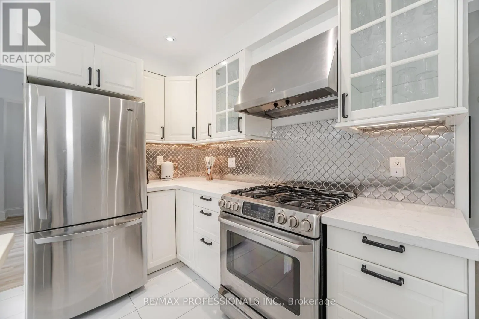 102 TANAGER SQUARE