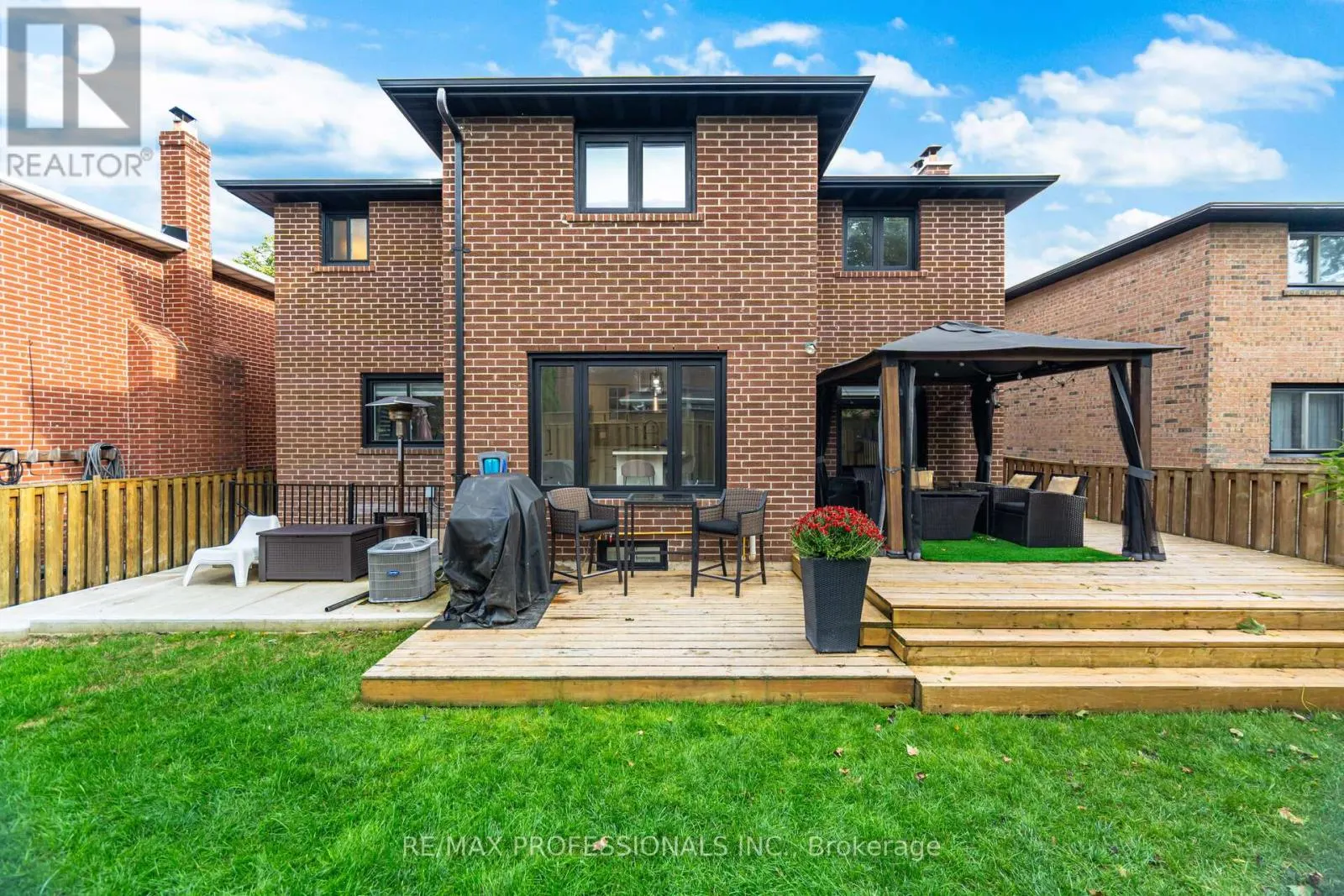 102 TANAGER SQUARE