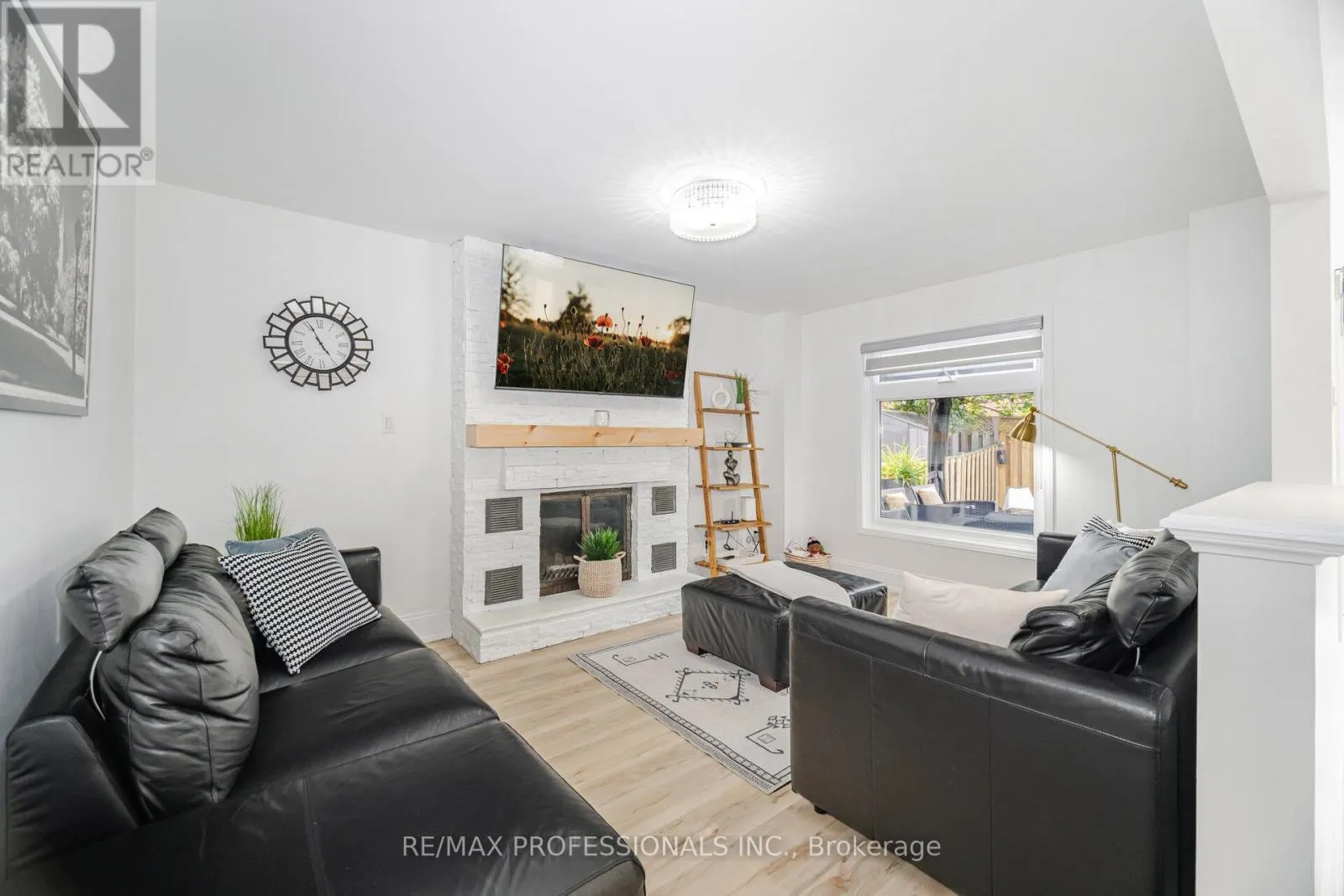 102 TANAGER SQUARE