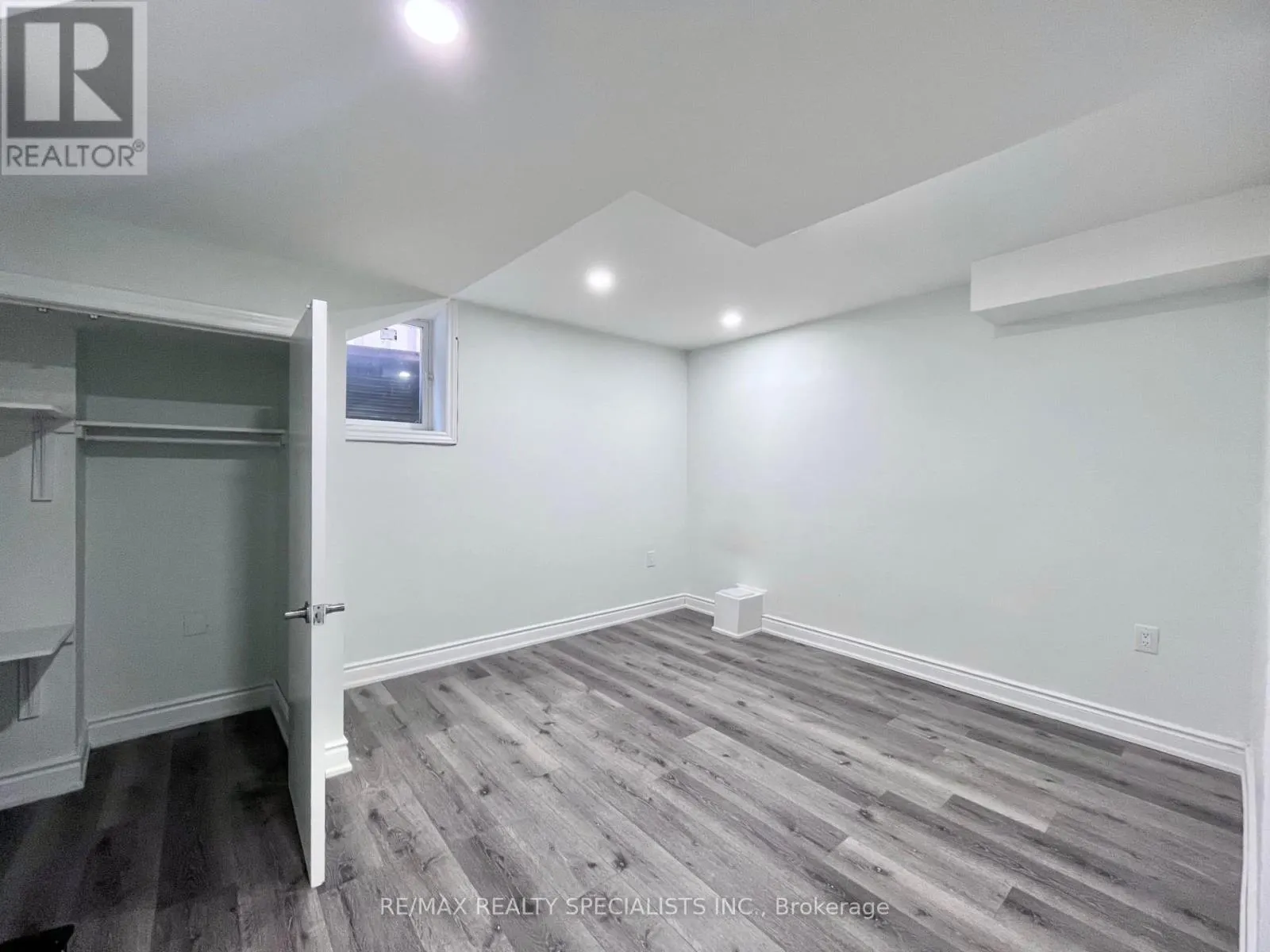LOWER - 3 FAIRHILL AVENUE