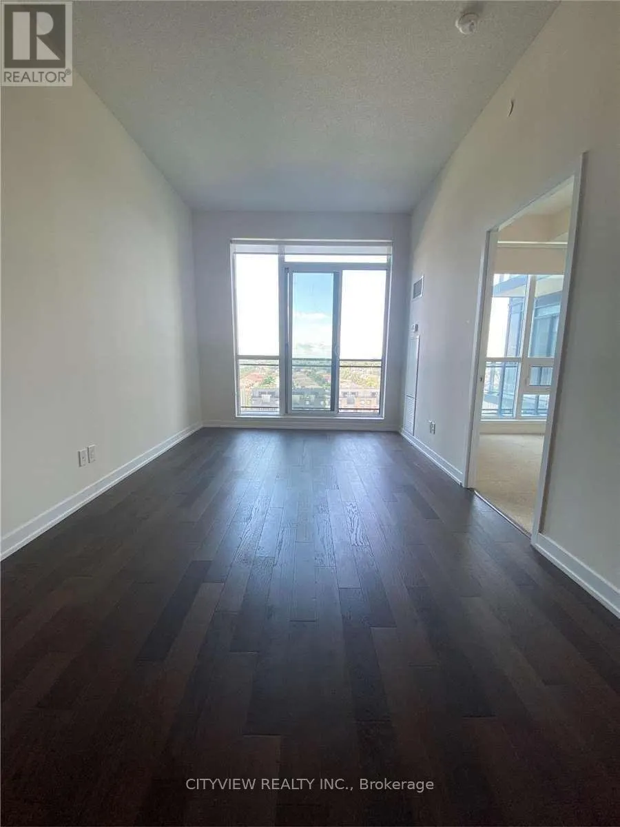 710 - 510 CURRAN PLACE