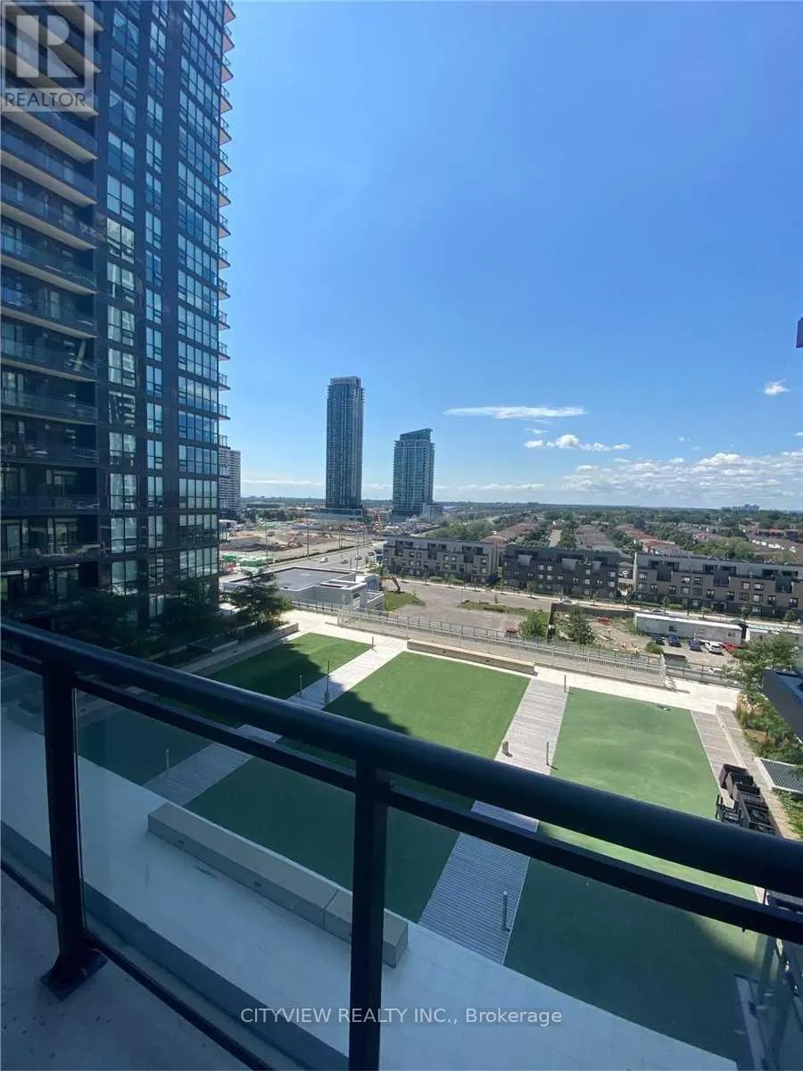 710 - 510 CURRAN PLACE