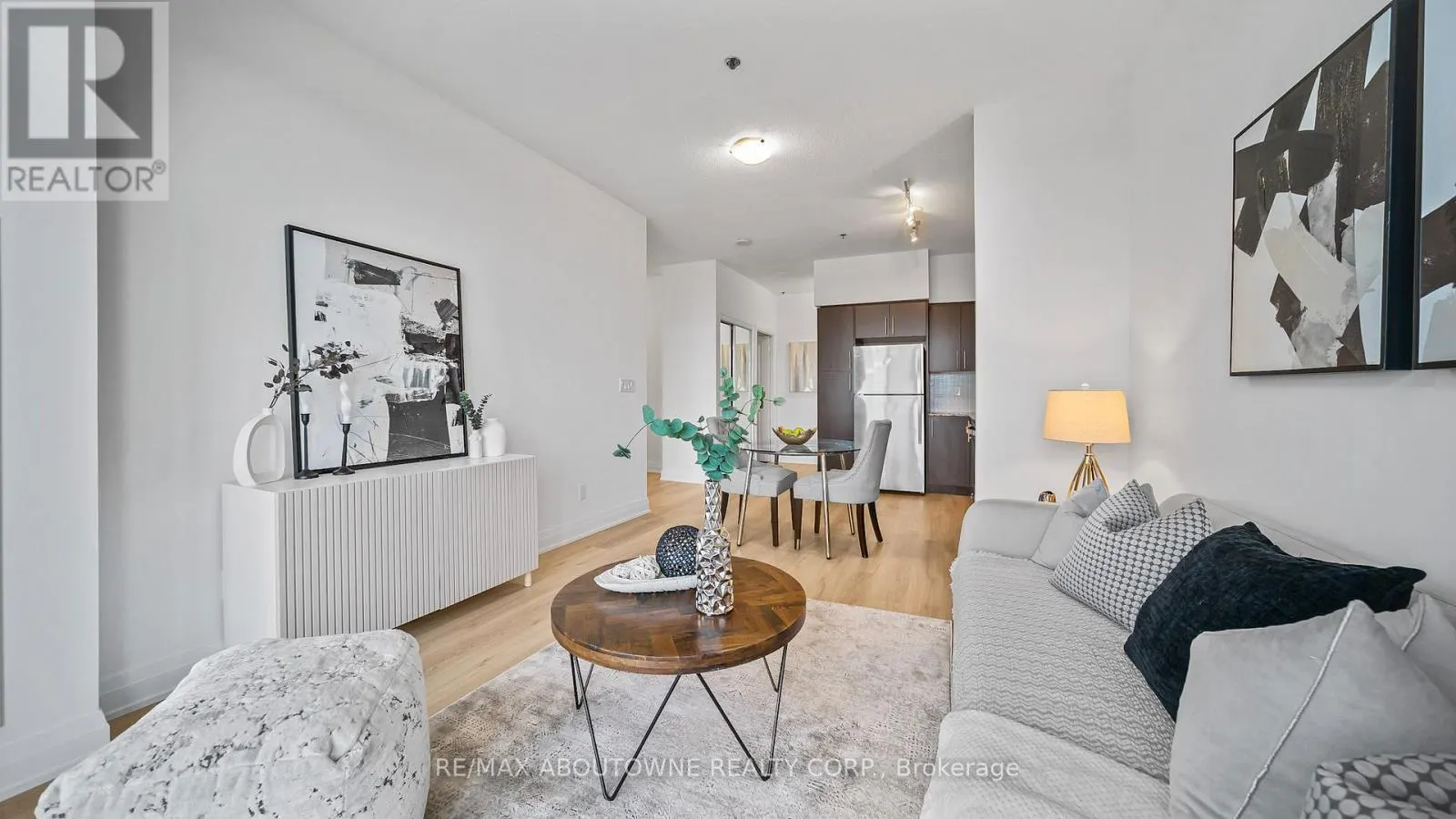 1008 - 55 SPEERS ROAD