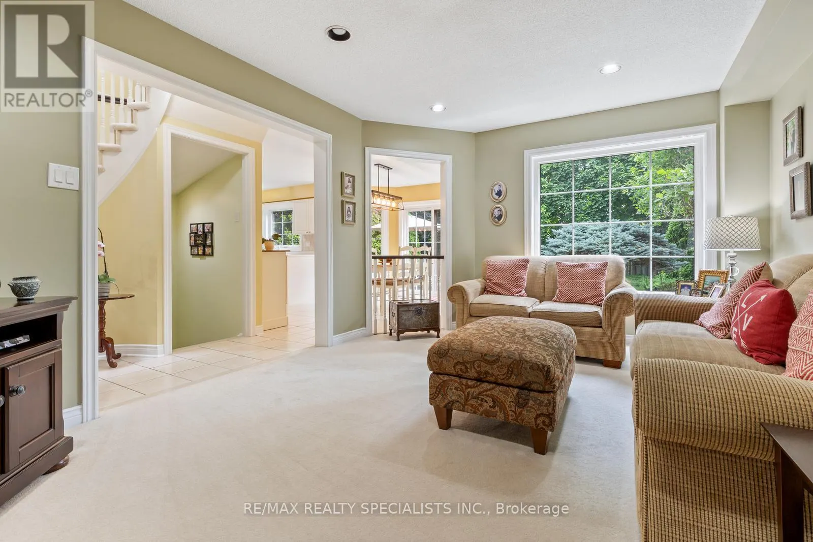 6847 SUMMER HEIGHTS DRIVE