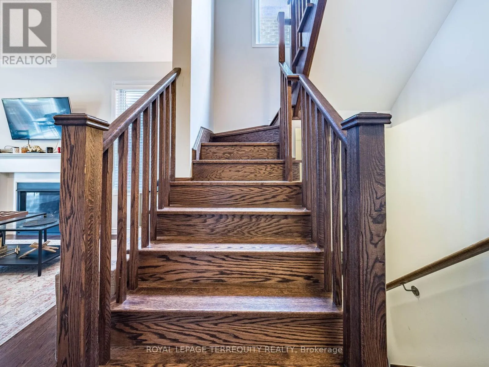 903 PENSON CRESCENT