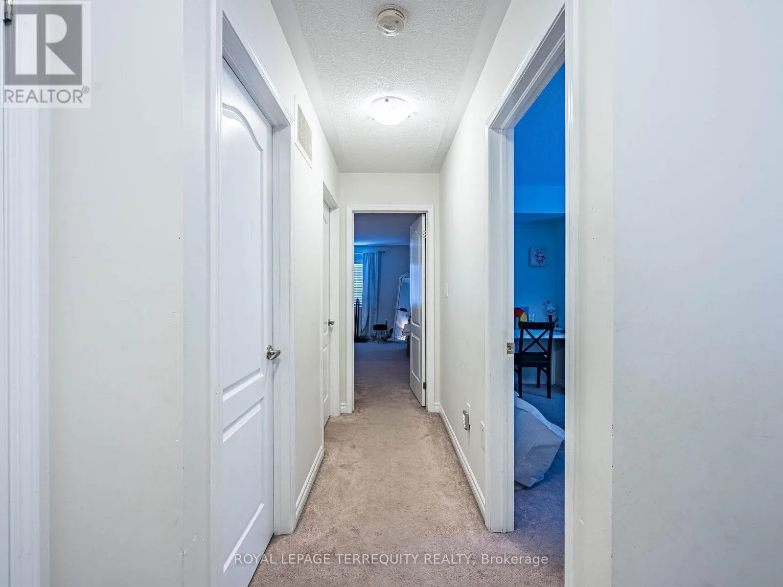 903 PENSON CRESCENT