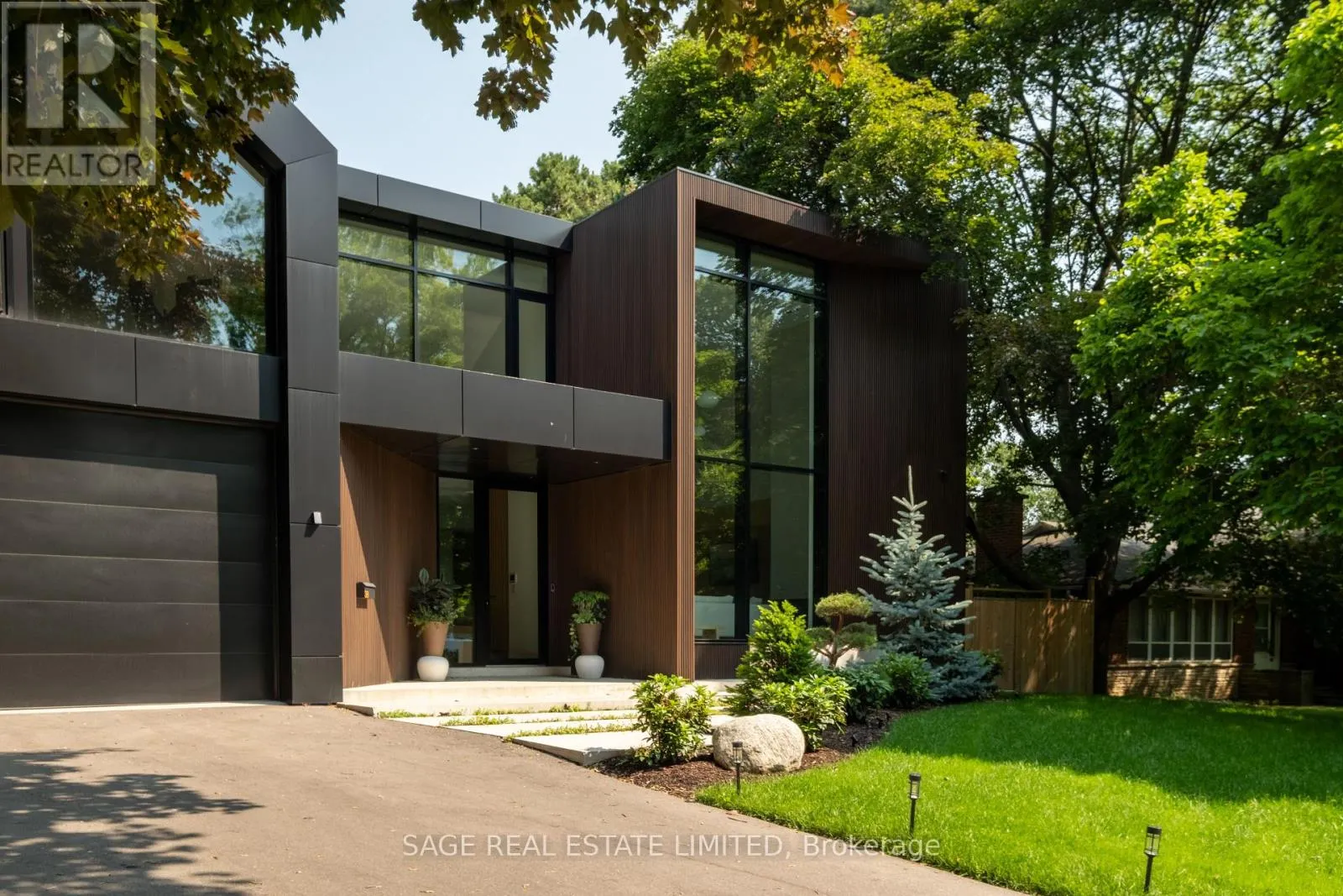 38 RAVENSBOURNE CRESCENT