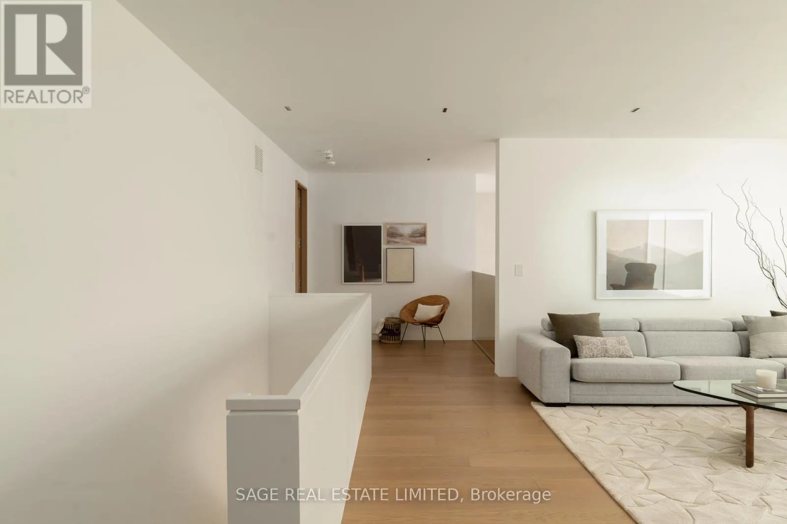 38 RAVENSBOURNE CRESCENT