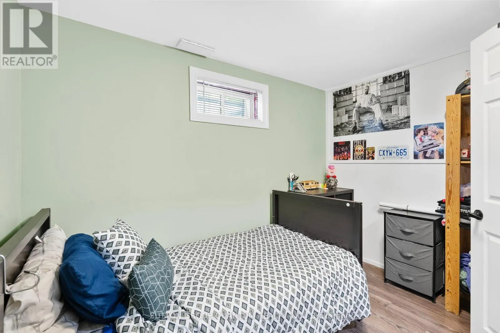 244 BOUSFIELD CRESCENT