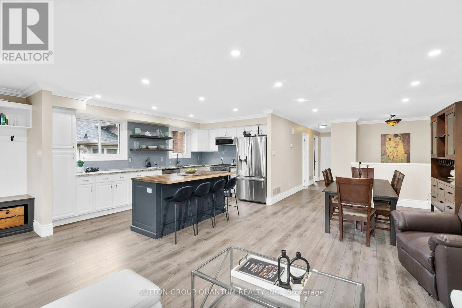 244 BOUSFIELD CRESCENT