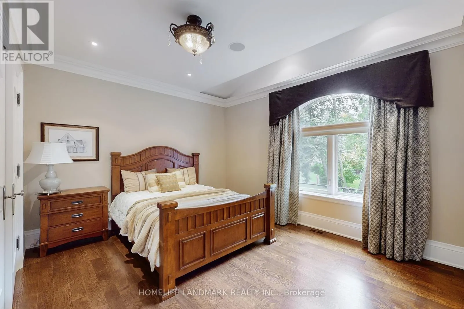 205 TILFORD ROAD
