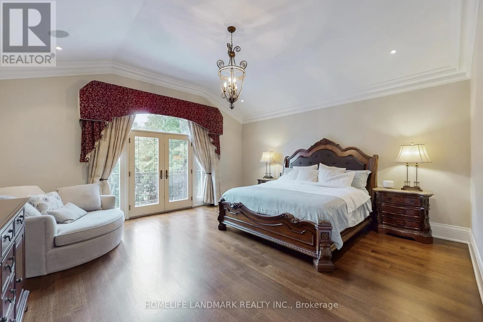 205 TILFORD ROAD