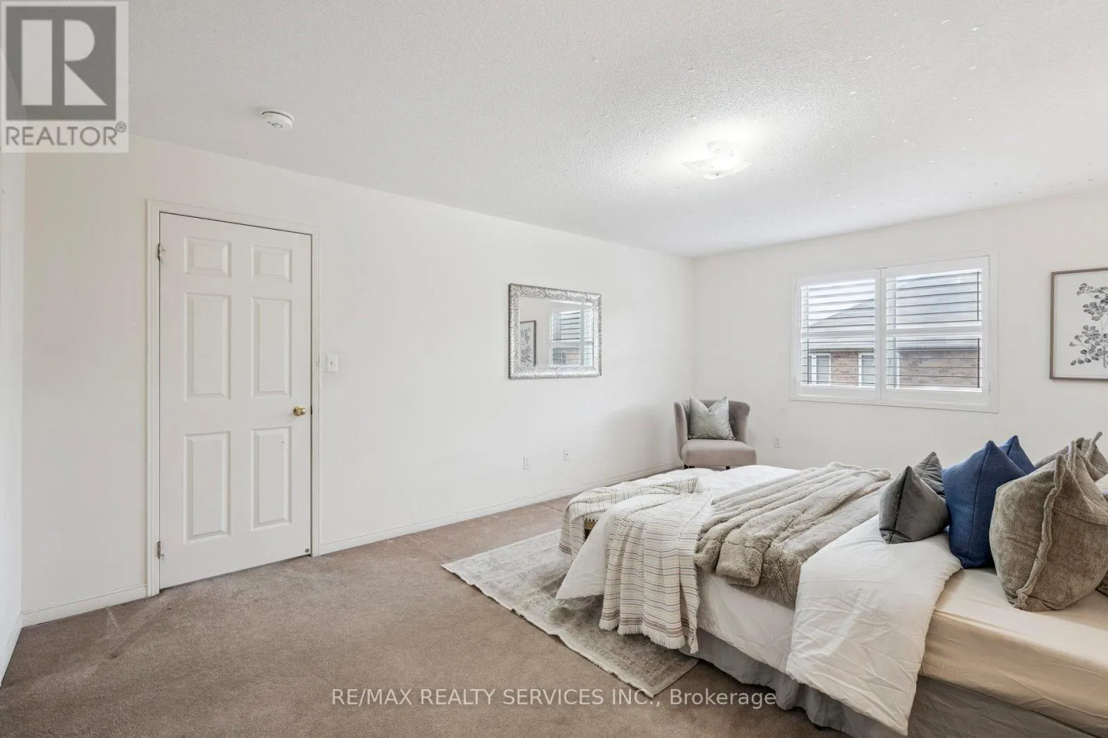 237 VALLEYWAY DRIVE