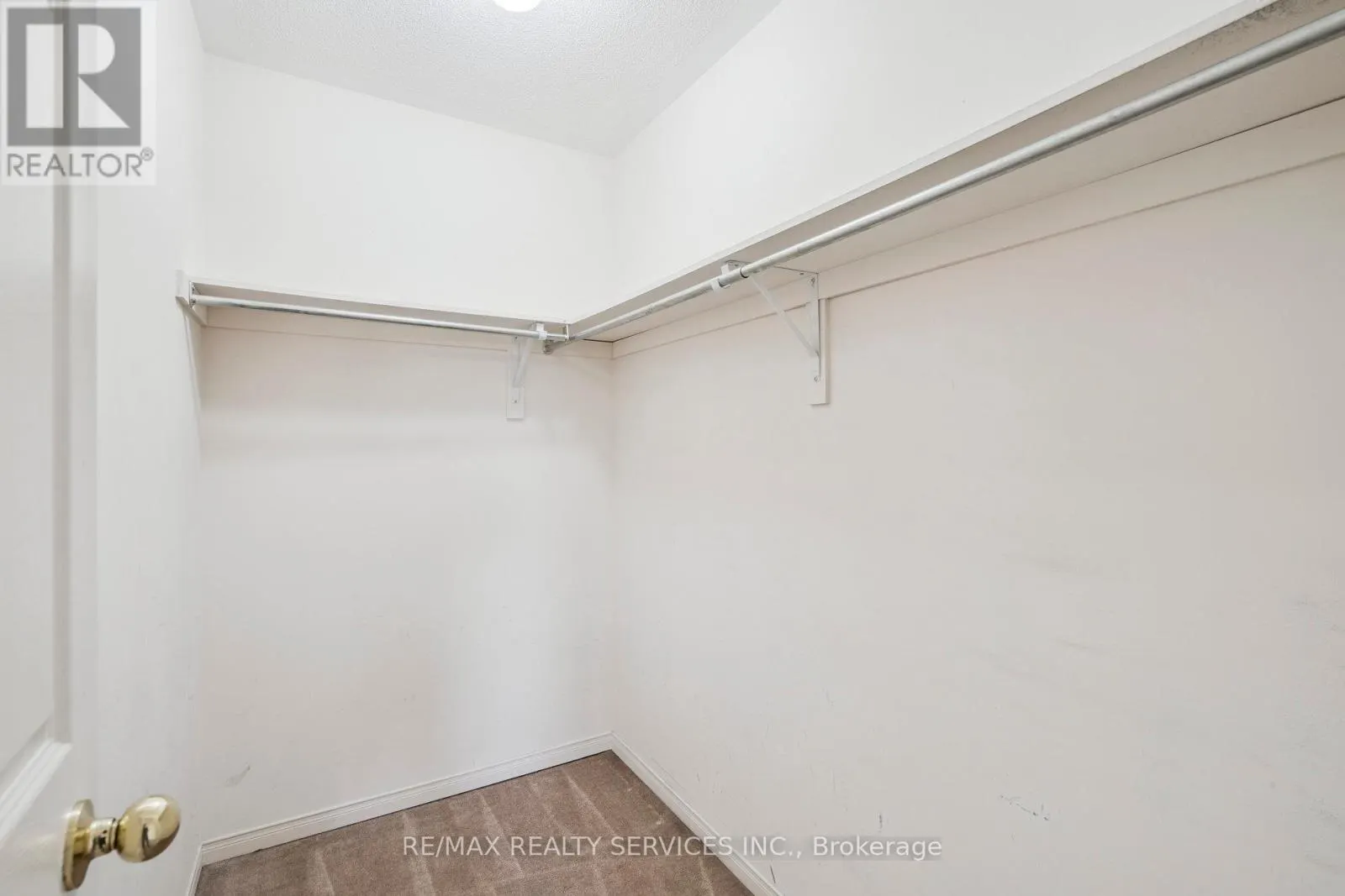 237 VALLEYWAY DRIVE