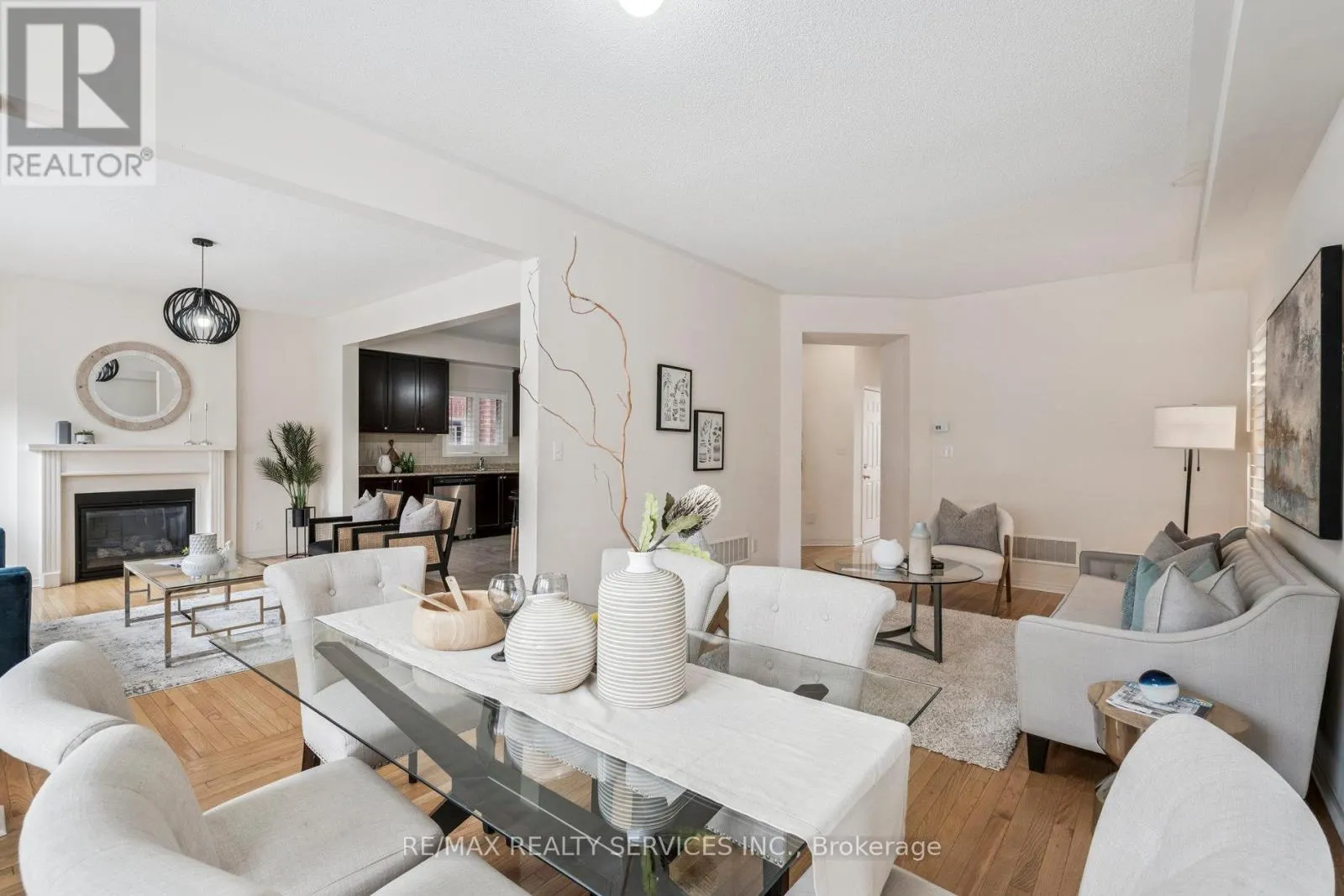 237 VALLEYWAY DRIVE