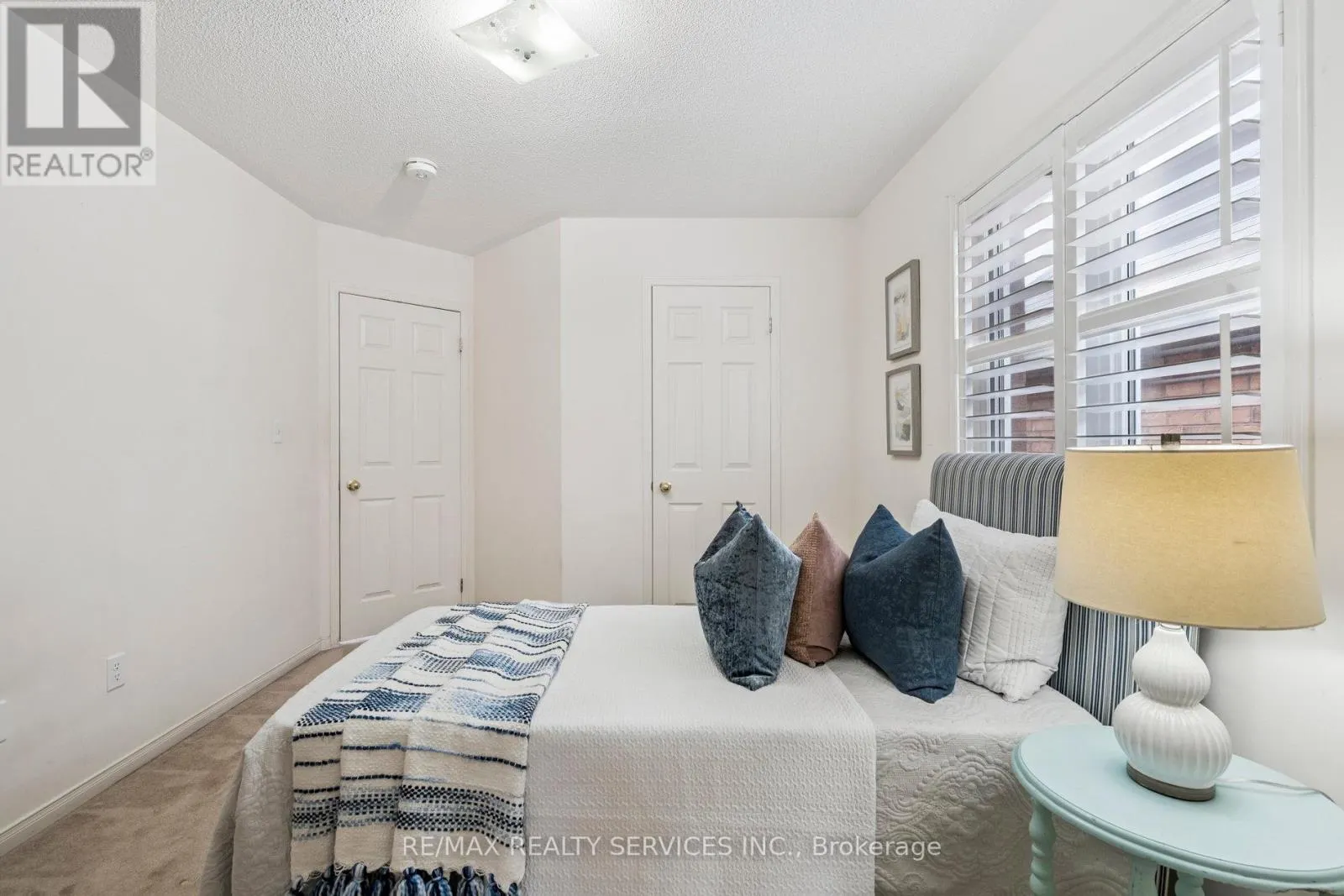 237 VALLEYWAY DRIVE