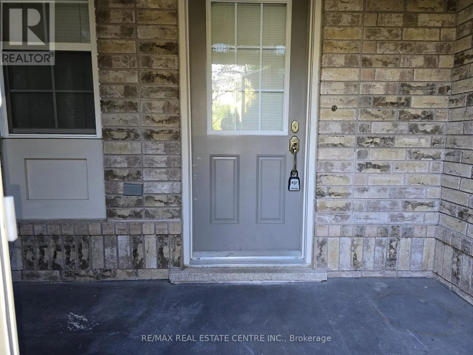 1159 RIDDELL CRESCENT