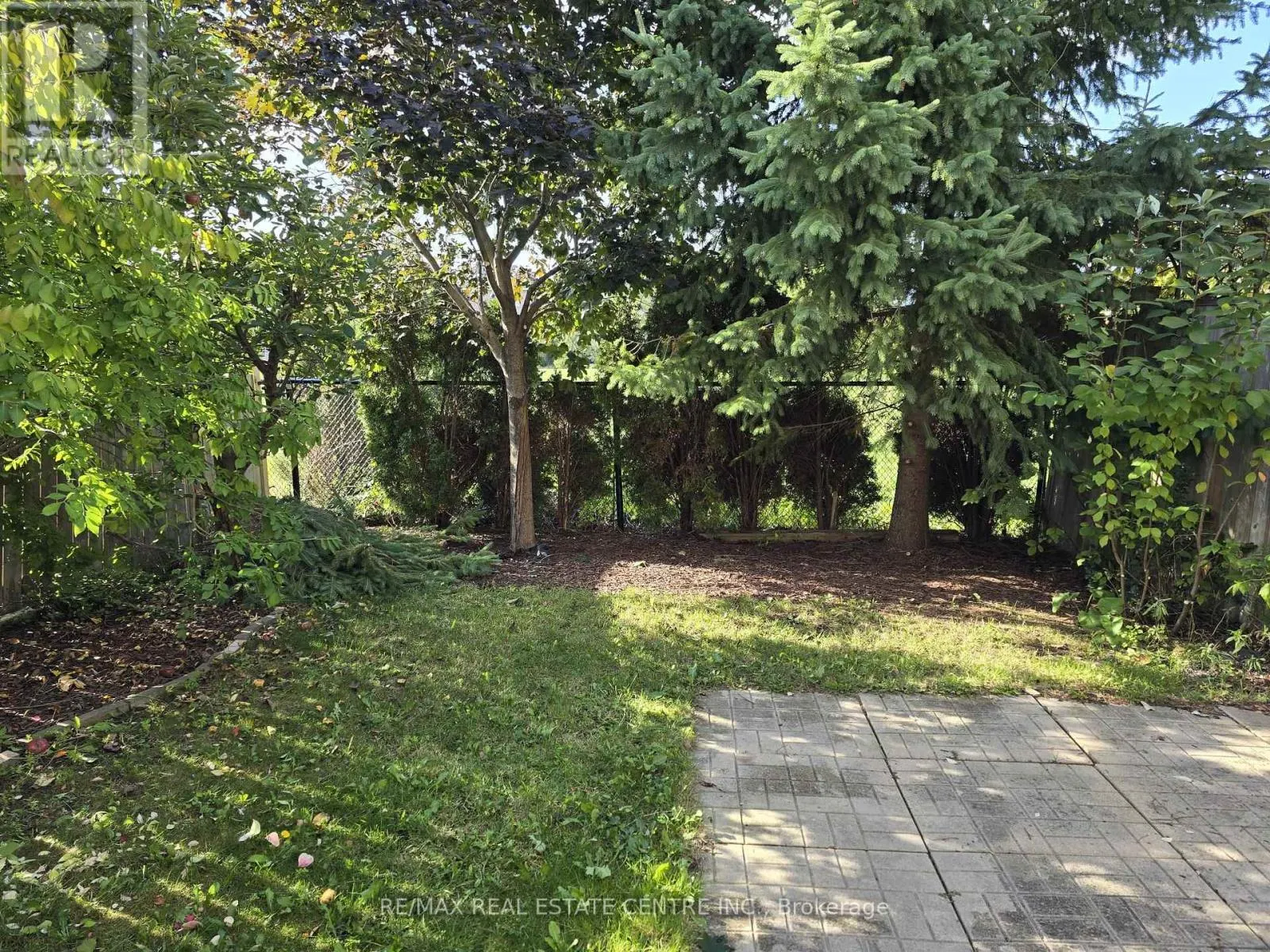 1159 RIDDELL CRESCENT