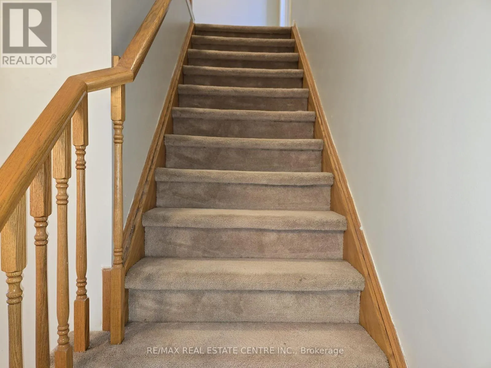 1159 RIDDELL CRESCENT
