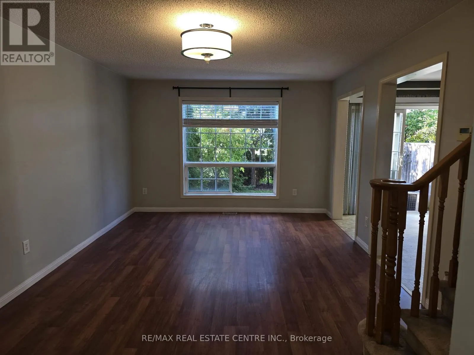 1159 RIDDELL CRESCENT