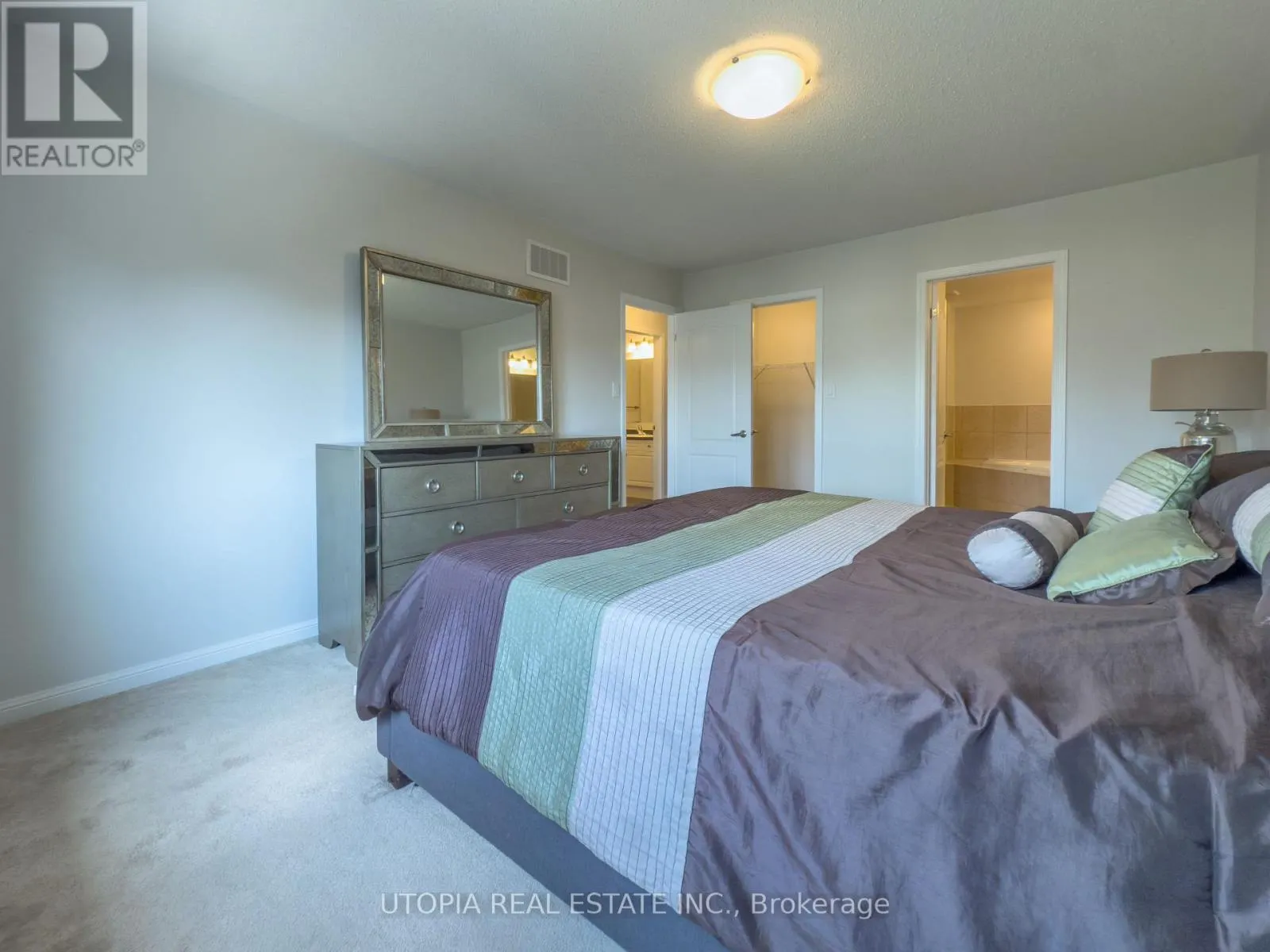 259 MORTIMER CRESCENT