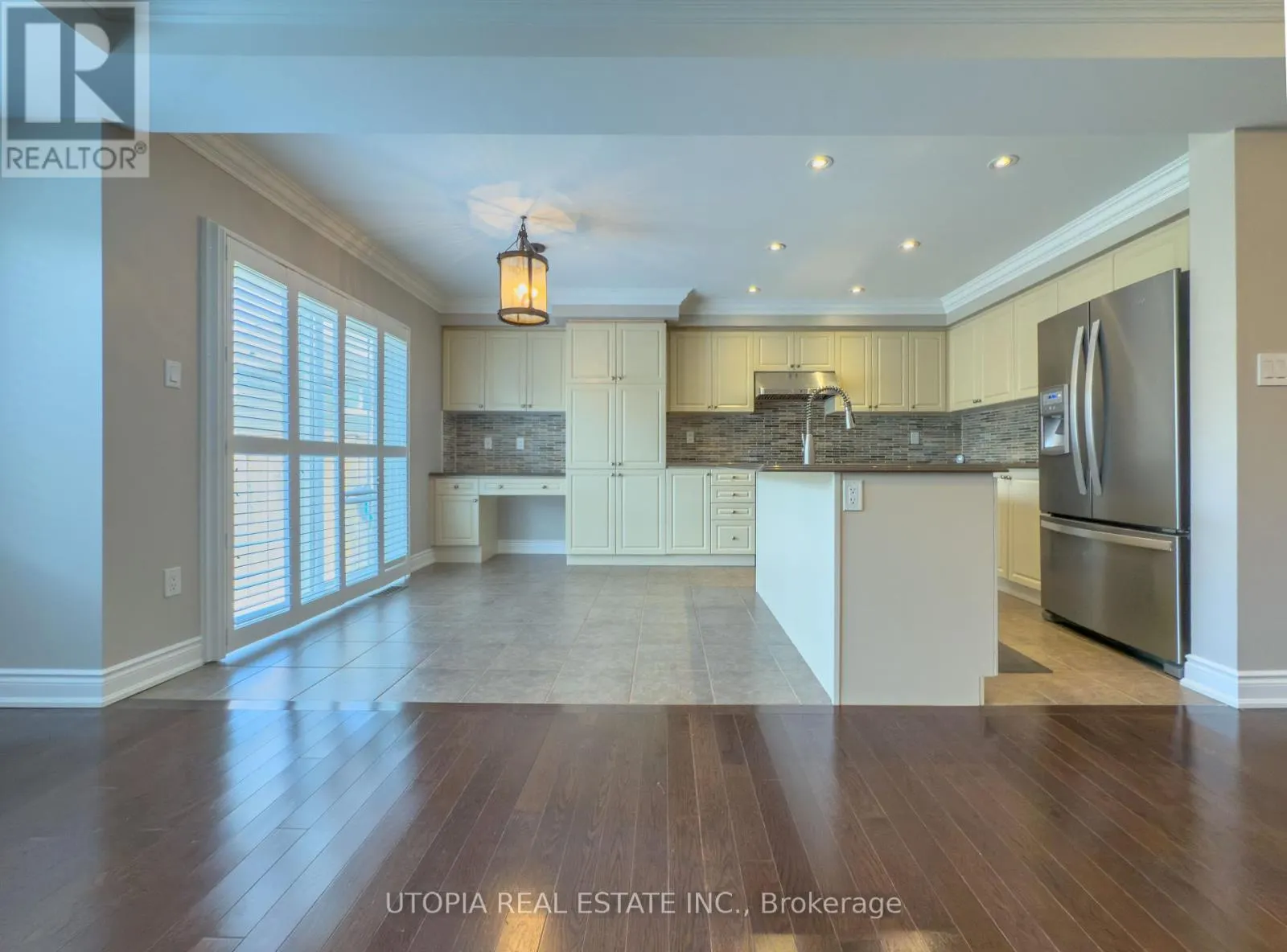 259 MORTIMER CRESCENT