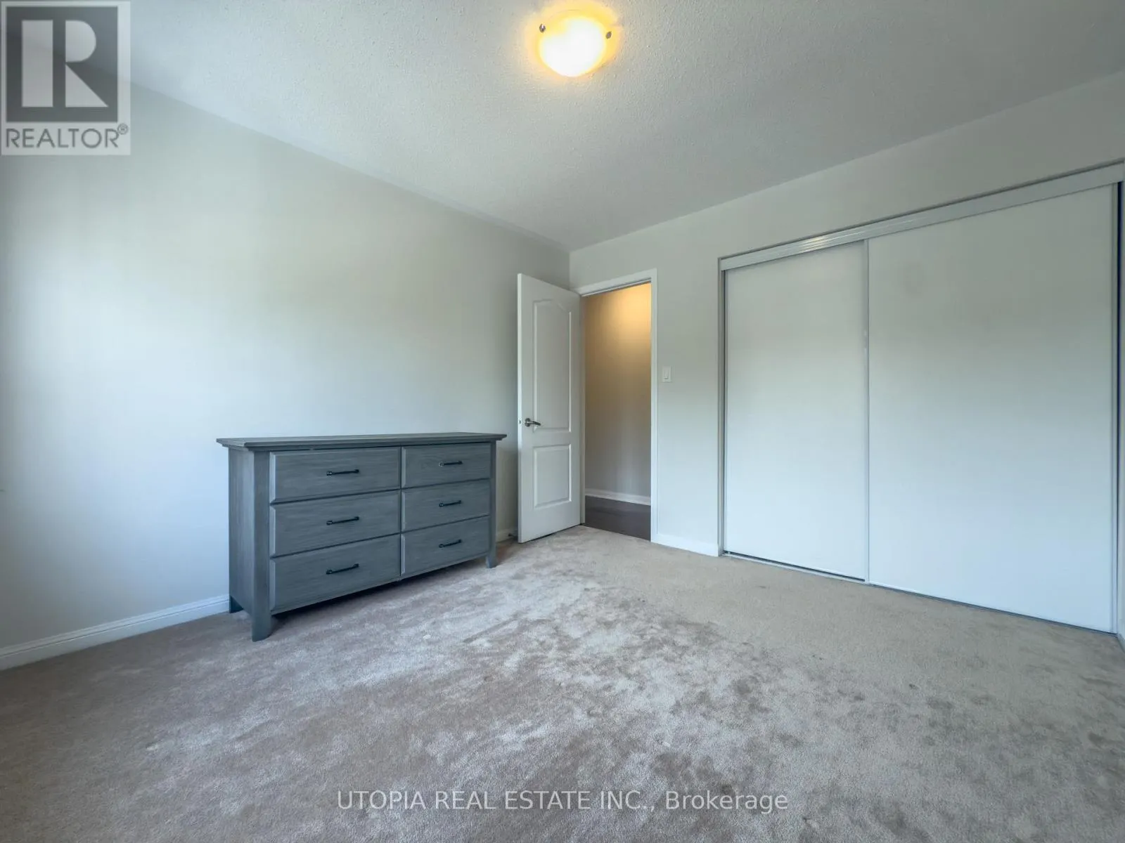 259 MORTIMER CRESCENT