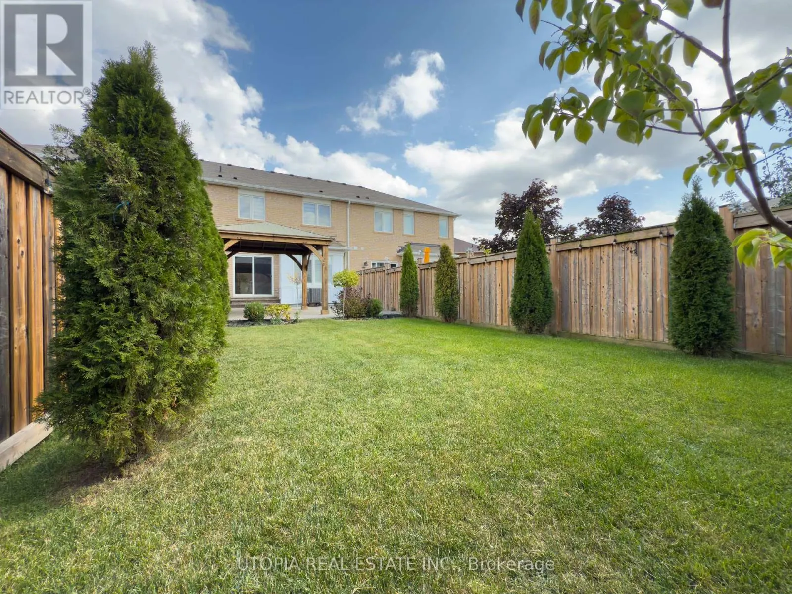 259 MORTIMER CRESCENT