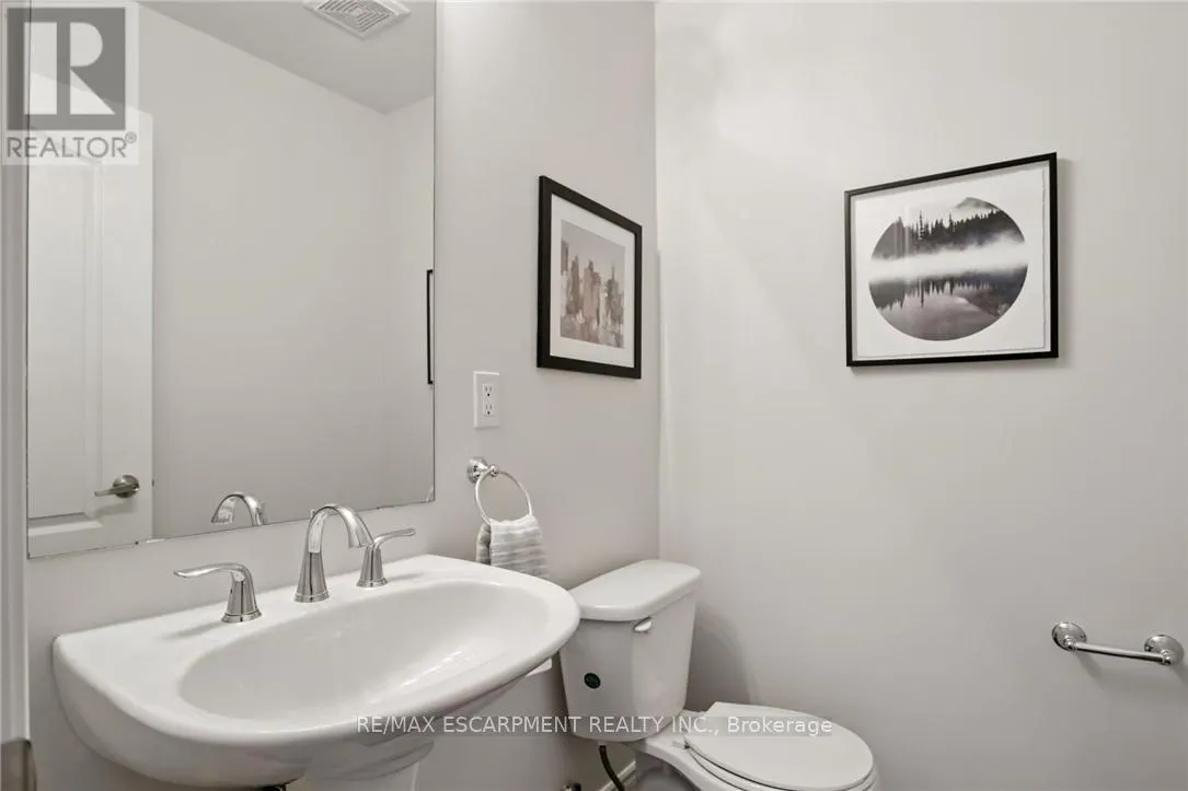 2570 GRAND OAK TRAIL