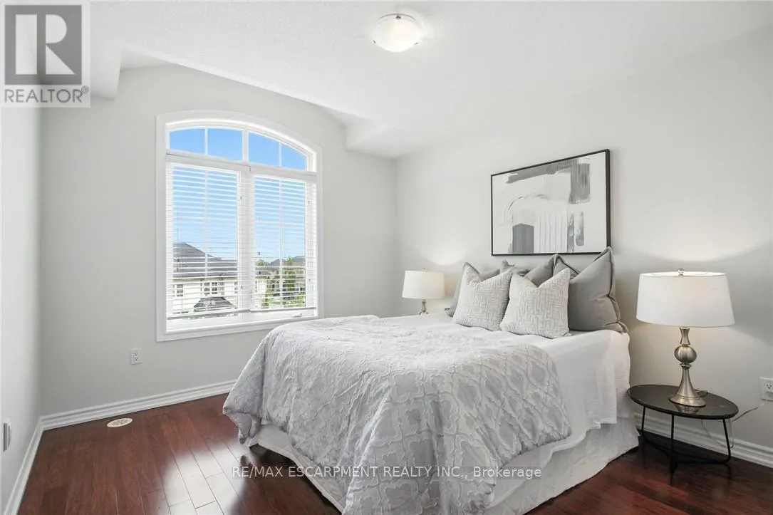 2570 GRAND OAK TRAIL