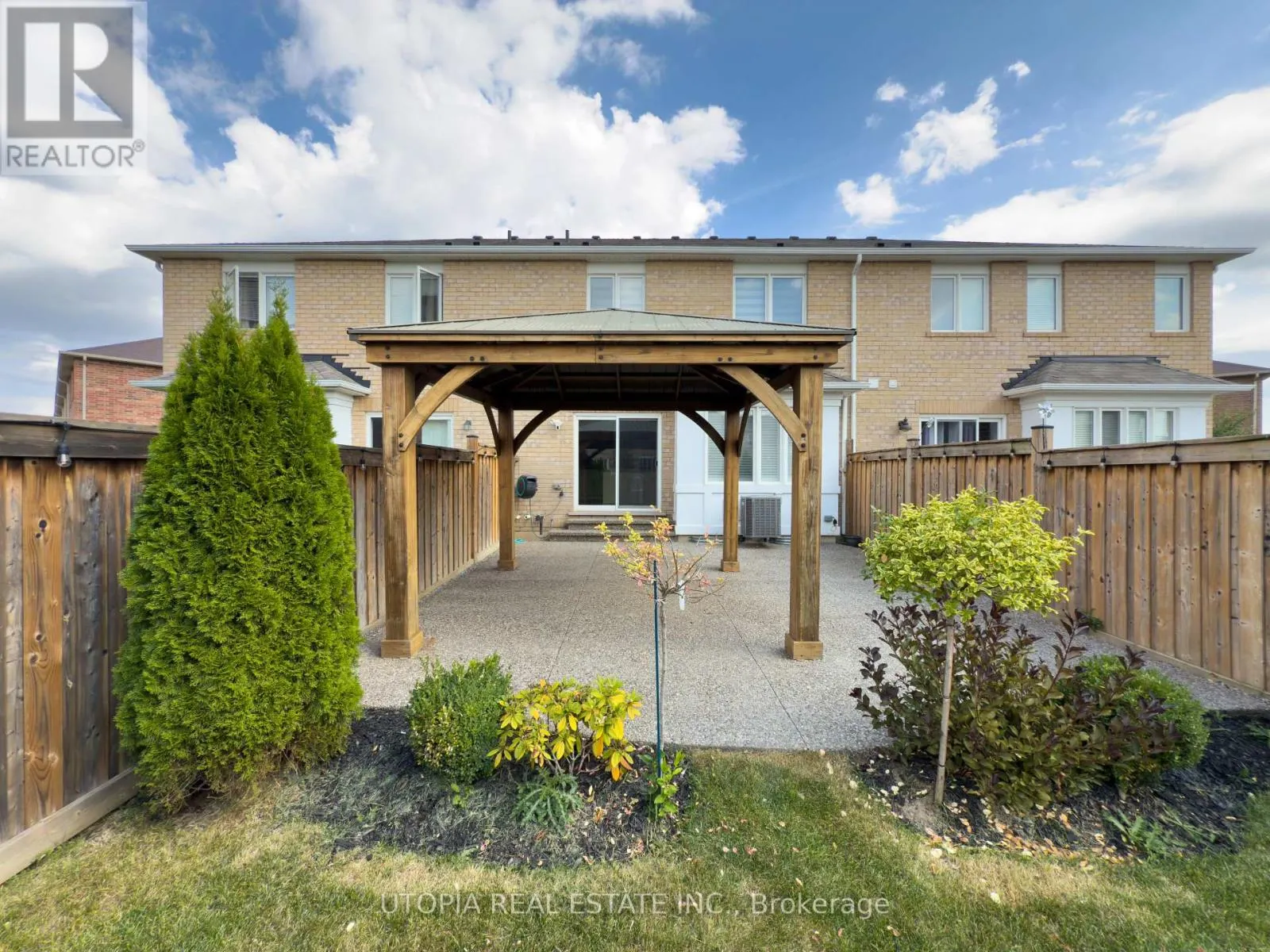 259 MORTIMER CRESCENT