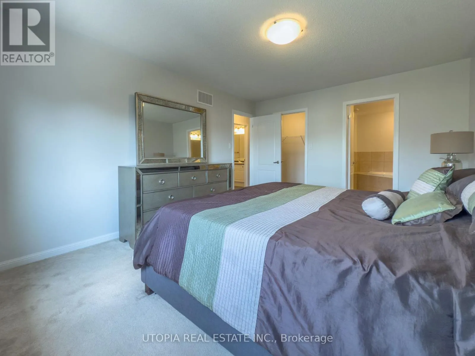 259 MORTIMER CRESCENT