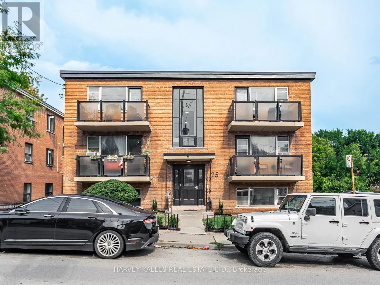 25 WINDERMERE AVENUE