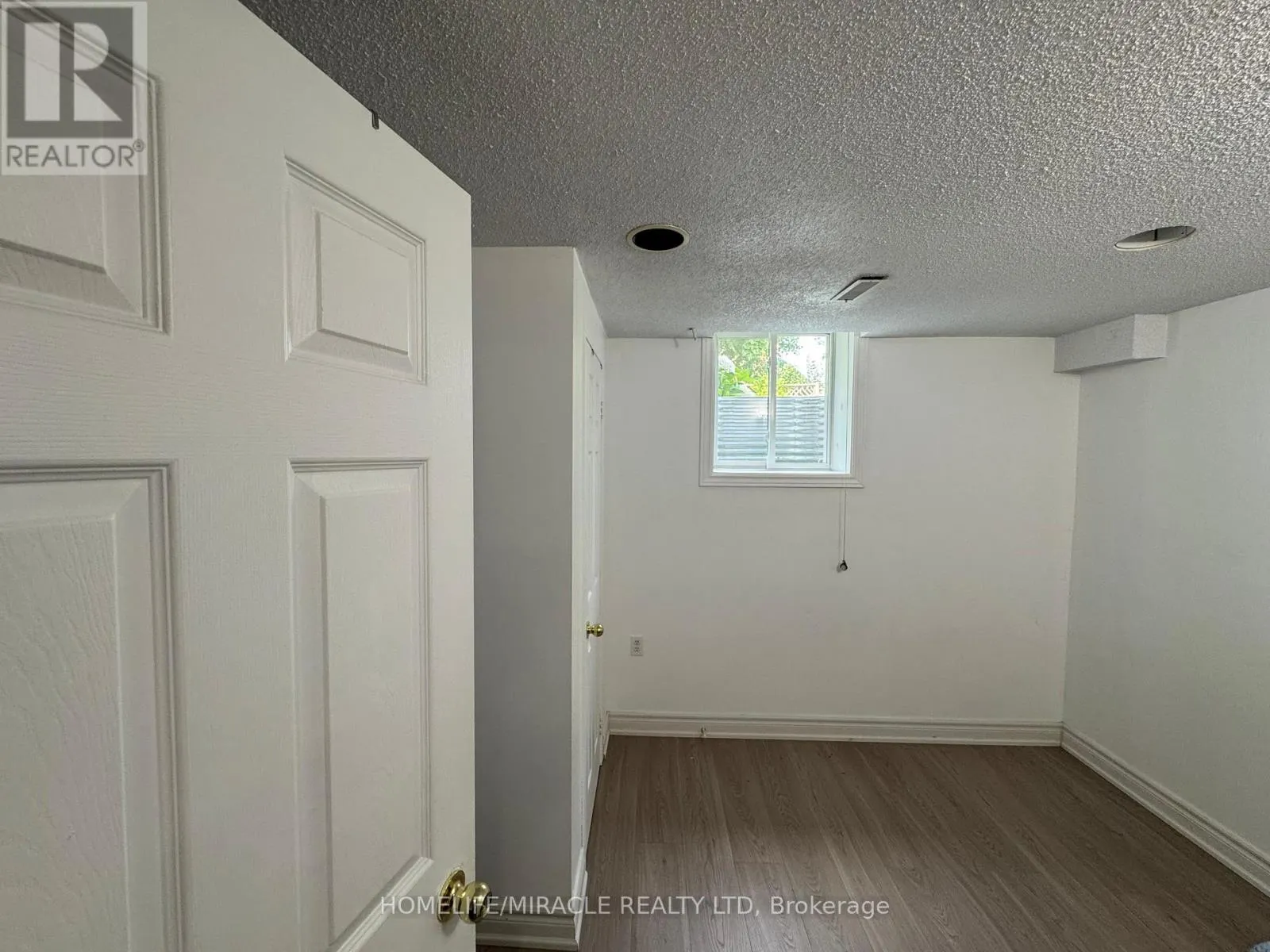 53 PARKSIDE DRIVE