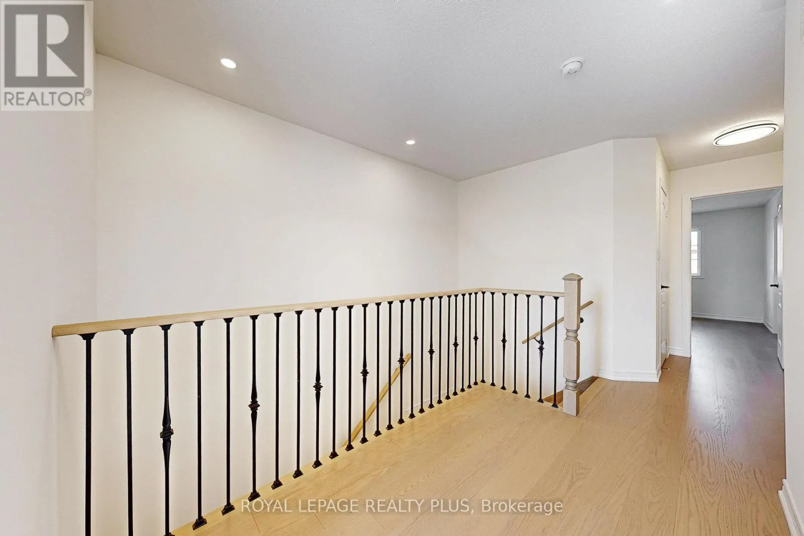 5371 TENTH LINE W