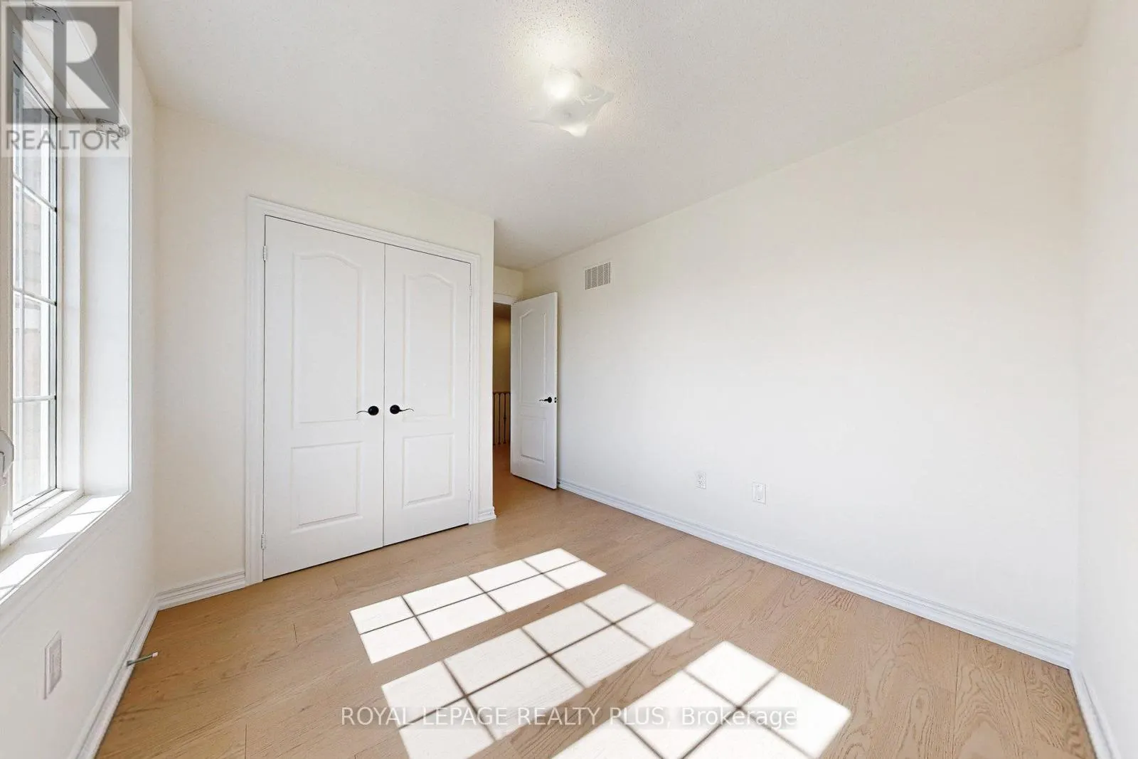 5371 TENTH LINE W