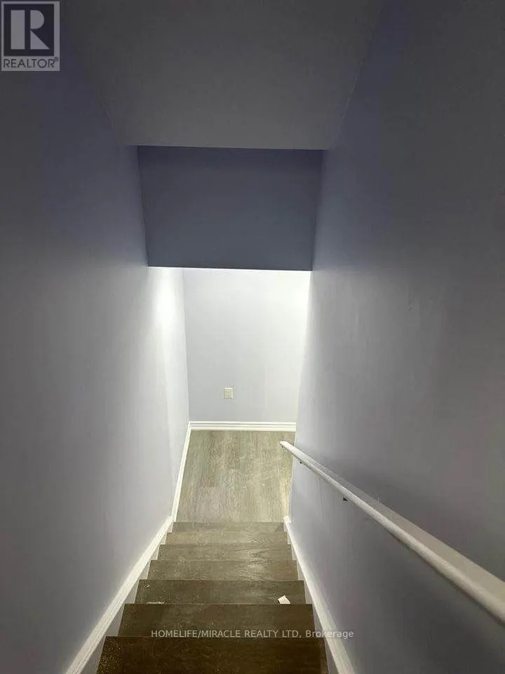 41 SPINLAND STREET