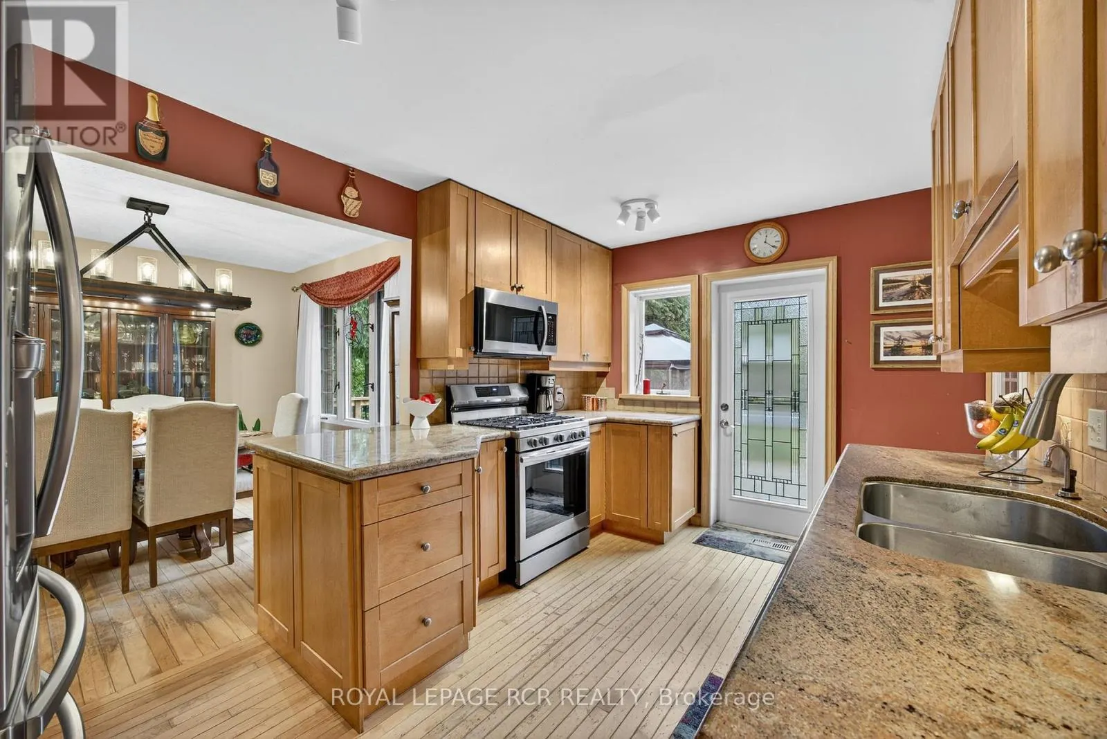88 WALKER ROAD W