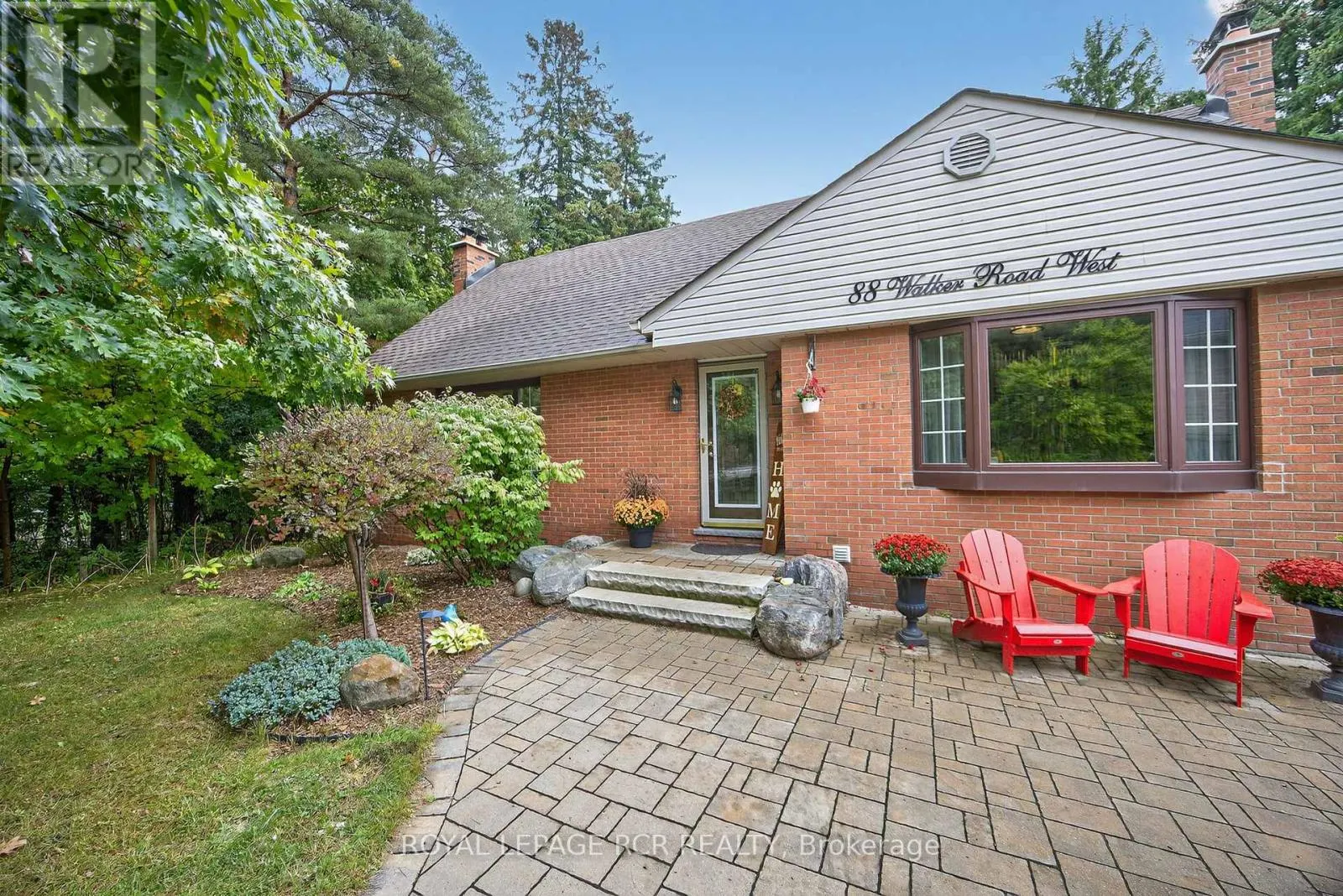 88 WALKER ROAD W