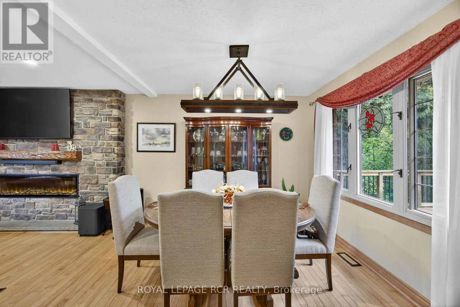 88 WALKER ROAD W