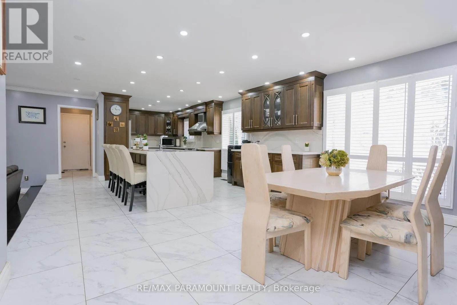 48 BOREHAM CIRCLE