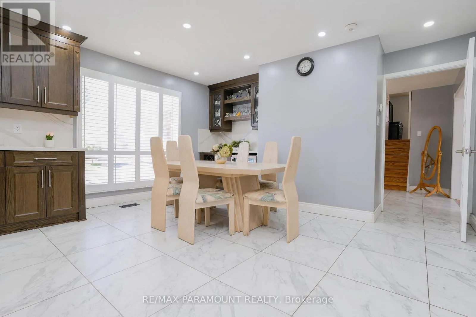 48 BOREHAM CIRCLE
